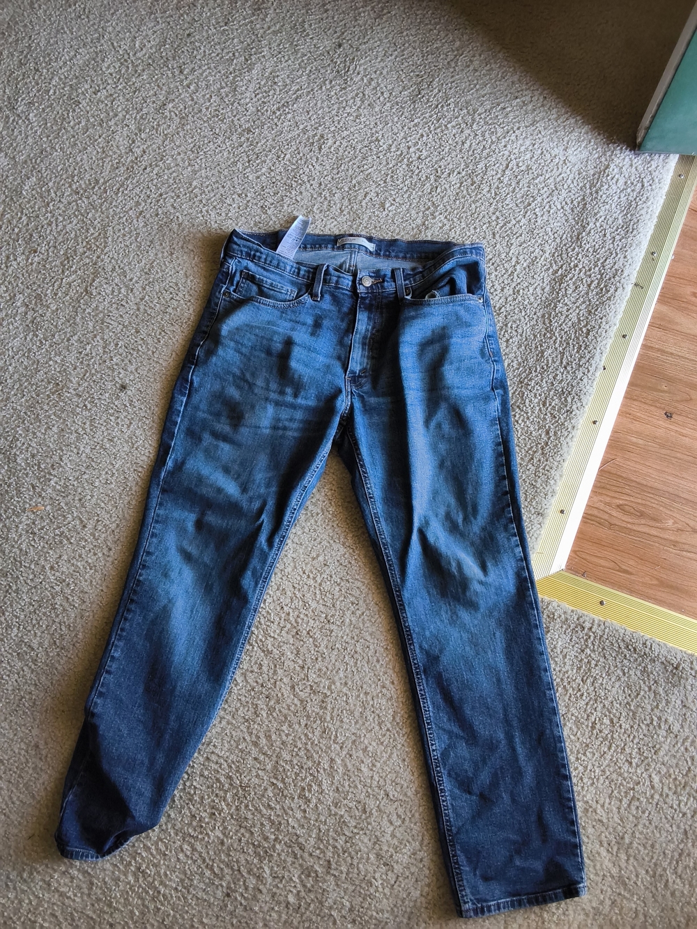 Signature by Levi Strauss Men's Slim Straight Blue Jeans